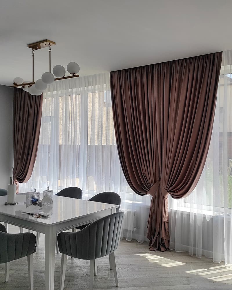 Элегантное сочетание штор: портьеры и тюль для современного интерьера