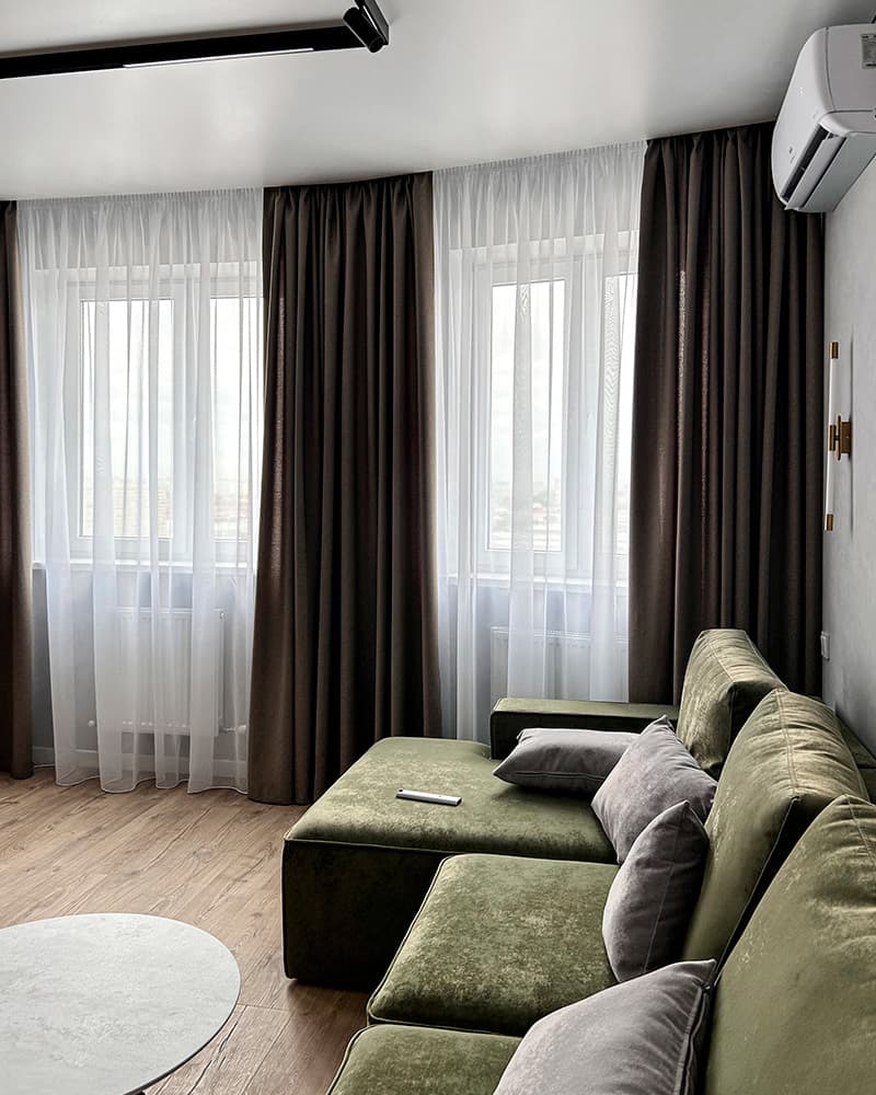 Гармония стиля и комфорта: выбираем шторы в современном интерьере